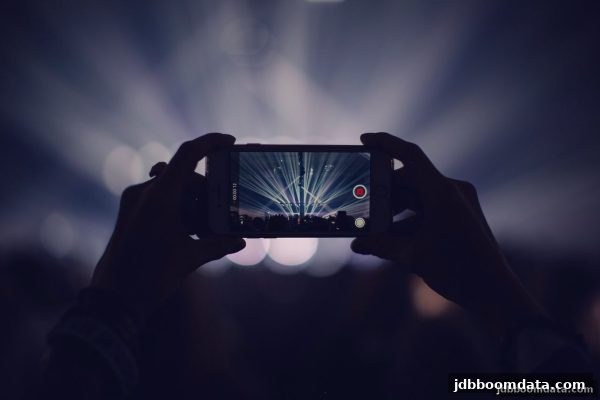jdb电子爆奖真人游戏实战指南：从百家乐到轮盘的策略解析