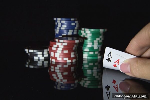 jdb电子爆奖血战麻将实战秘籍：从规则到现金棋牌的高效策略