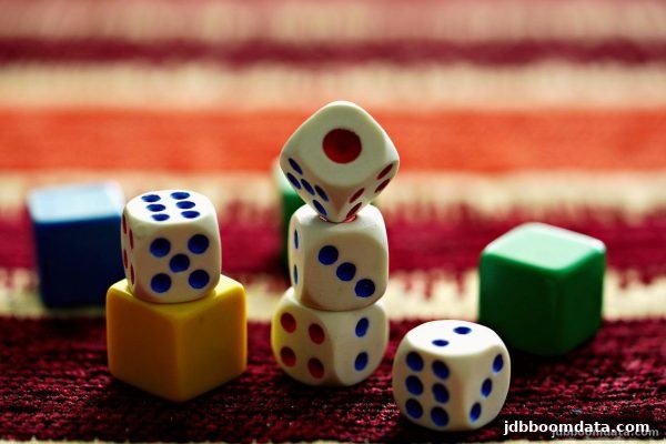 【深度解析】jdb电子爆奖平台麻将摸牌顺序揭秘：规则、策略与常见误区
